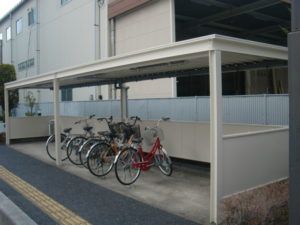 吉川警察署 駐輪場塗装改修工事を行いました